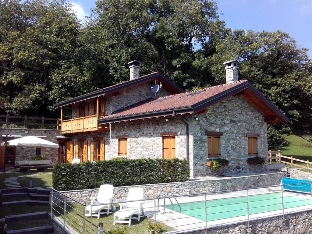 La Dolce Vita Chalet Massino Visconti Ruang foto